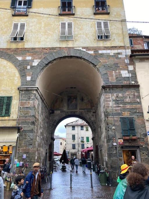 דירות לוקה Dimora Leonardo. Centro Storico. מראה חיצוני תמונה